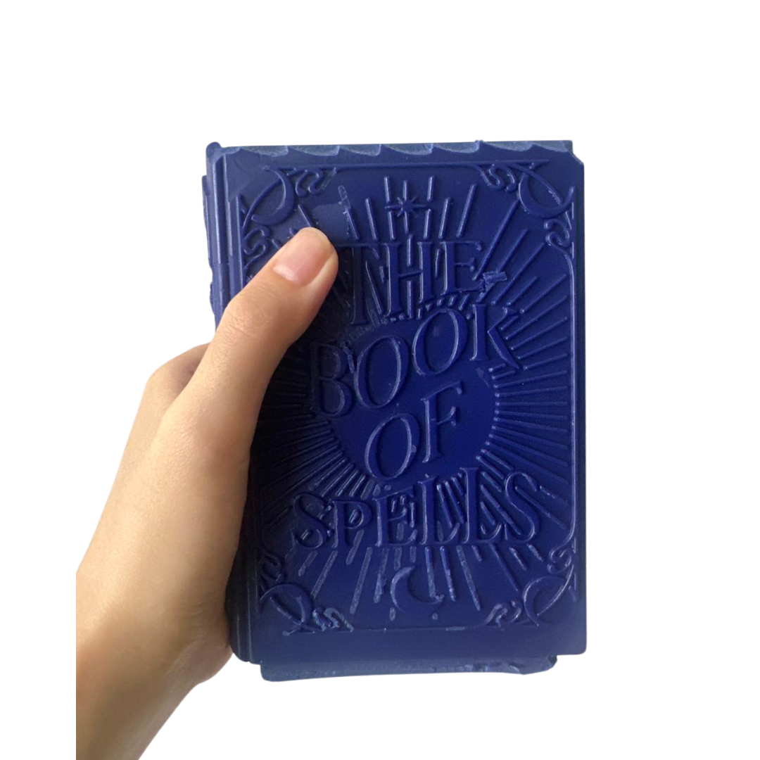 Kerze "Book of Spells"