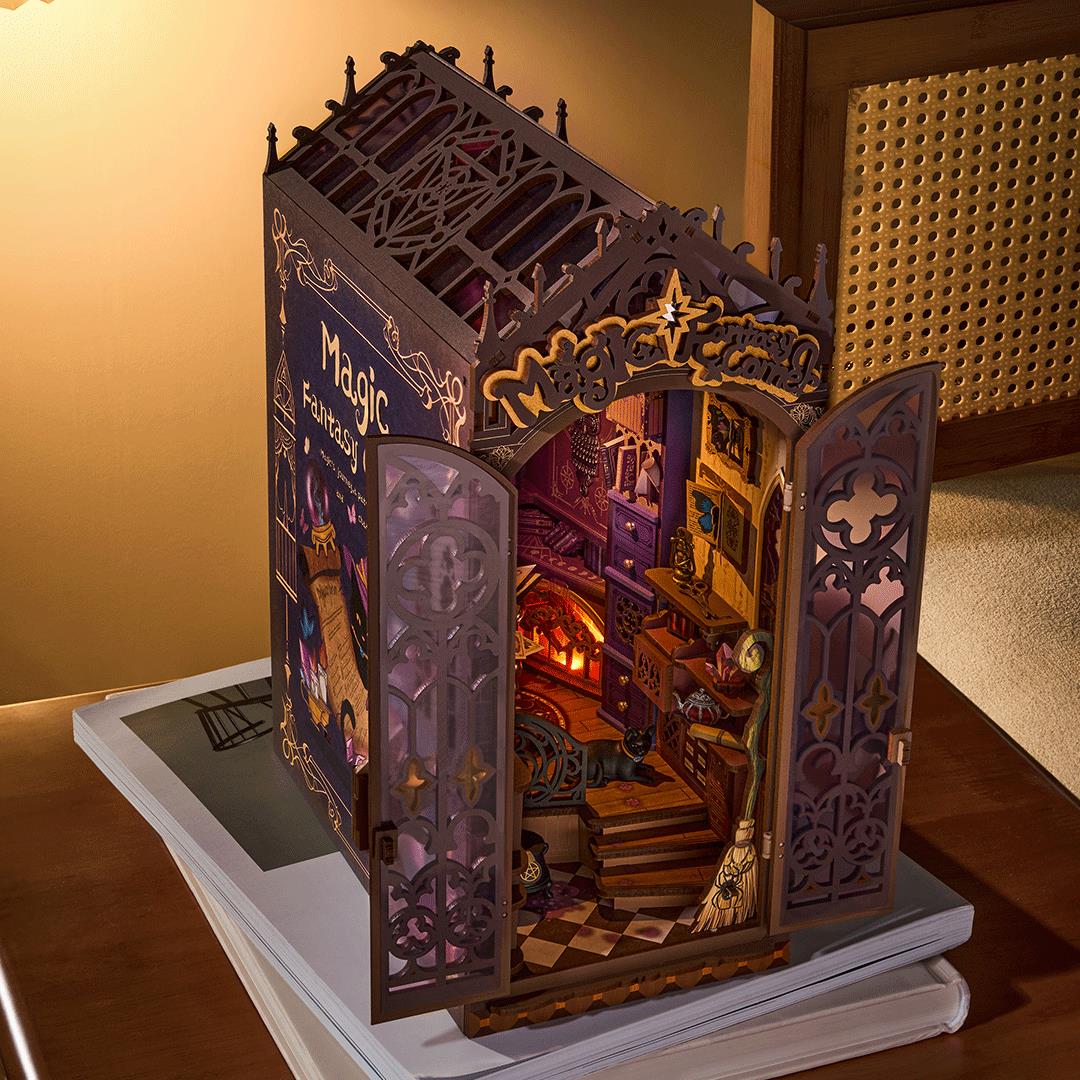 Book Nook "Magic Fantasy Corner"