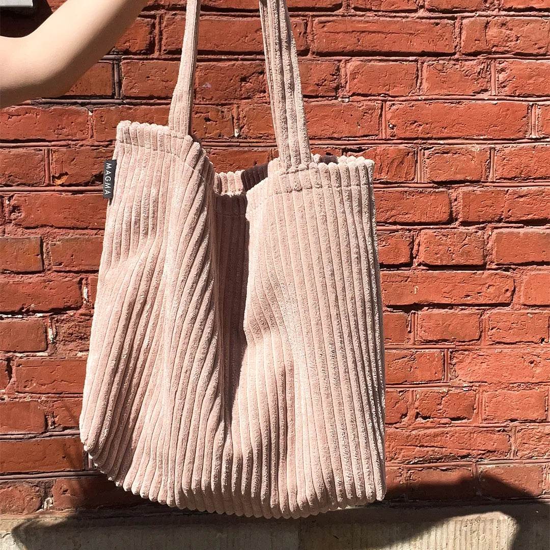 Shopper Cozy Shara